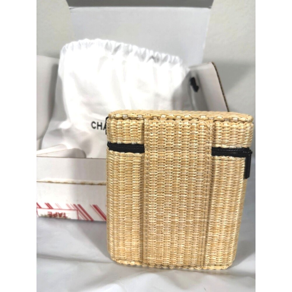 CHANEL Les Beiges Wicker Vanity CASE ONLY Limited Edition Summer Essentials NWB - Picture 4 of 10